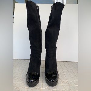 Pre-Owned BC Dusaka Black Faux Suede Boots  size 8